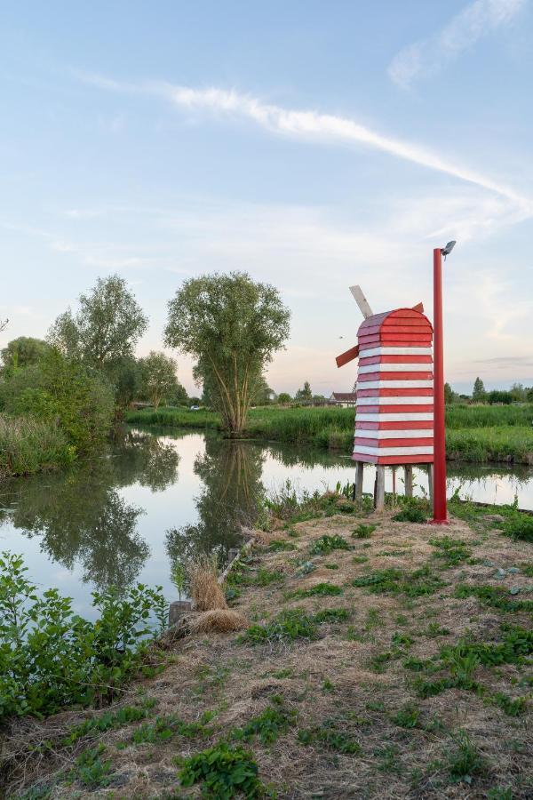 Le Moulin Rouge Clairmarais Gite "Le Grebe"" Екстер'єр фото